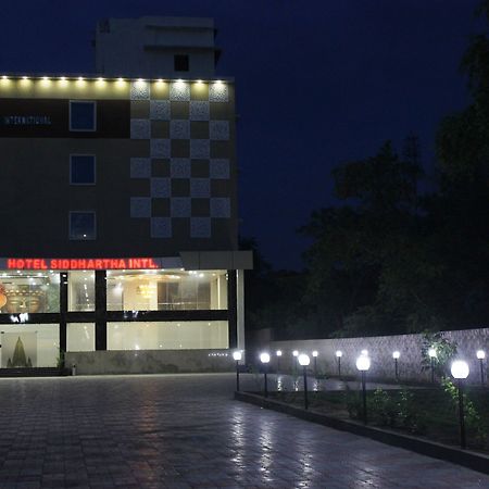 גאיה Hotel Siddhartha International מראה חיצוני תמונה