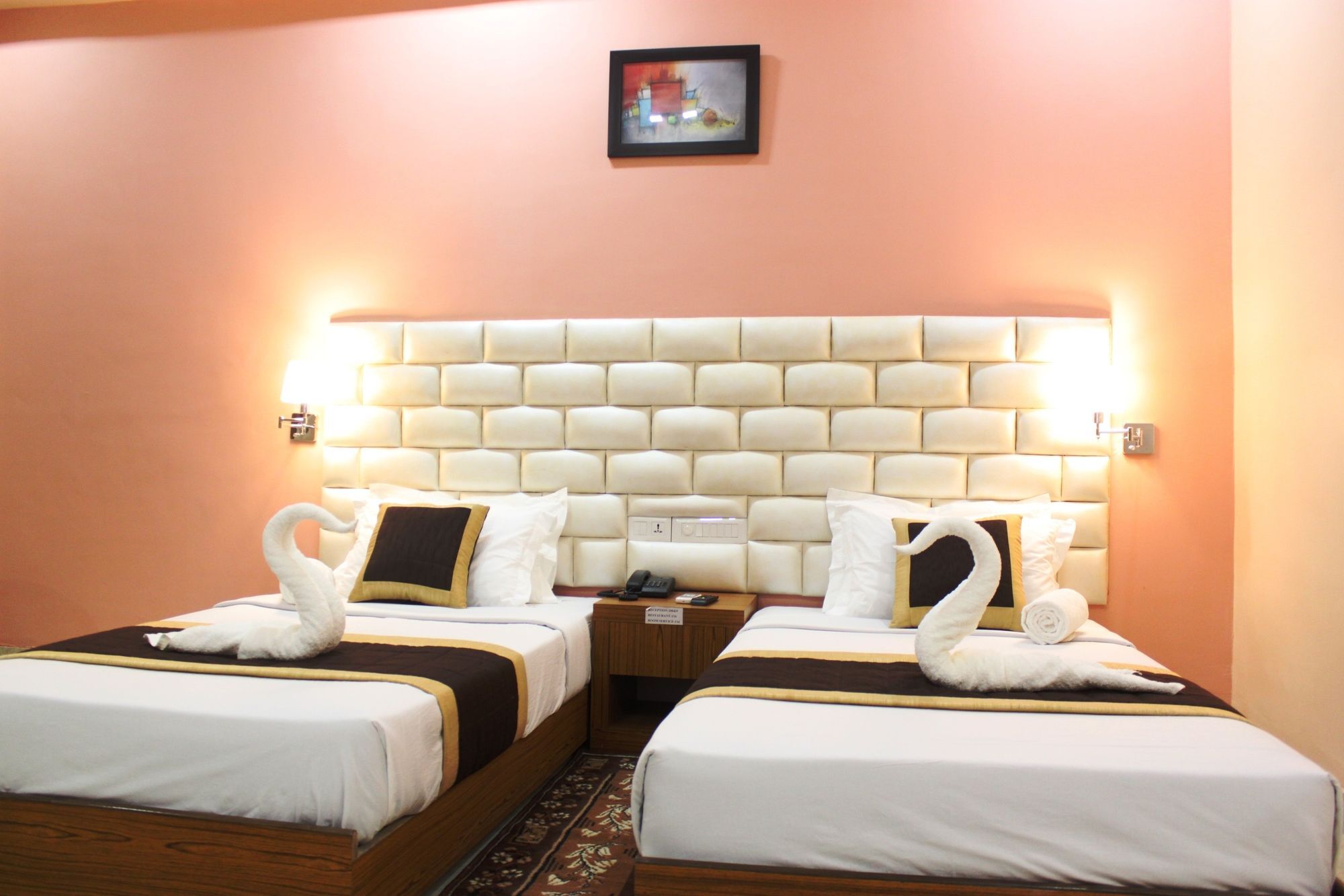 גאיה Hotel Siddhartha International מראה חיצוני תמונה